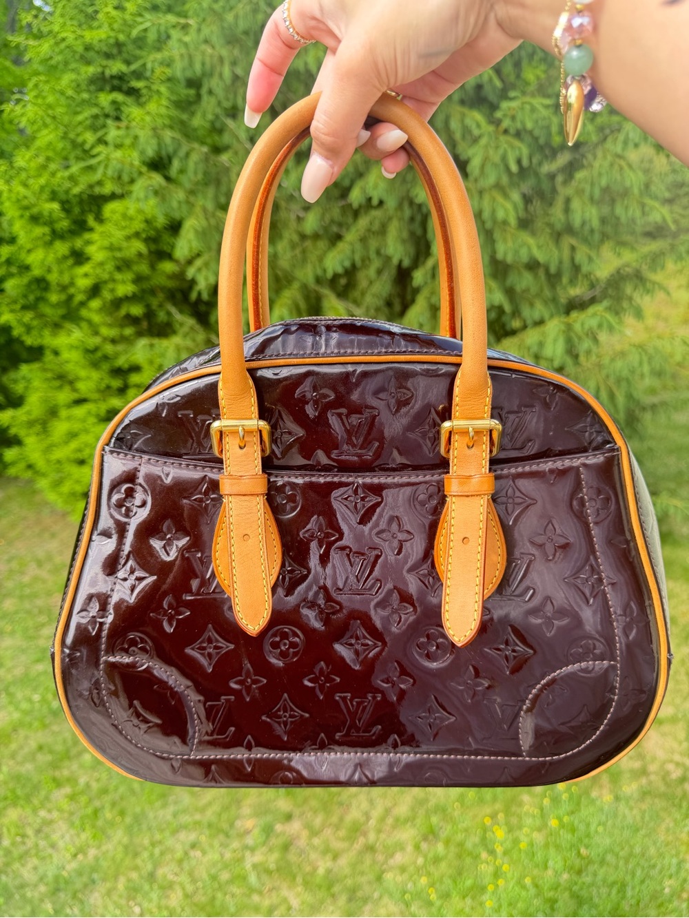 Louis Vuitton Vernis Summit Drive in Amarante (COA included)
